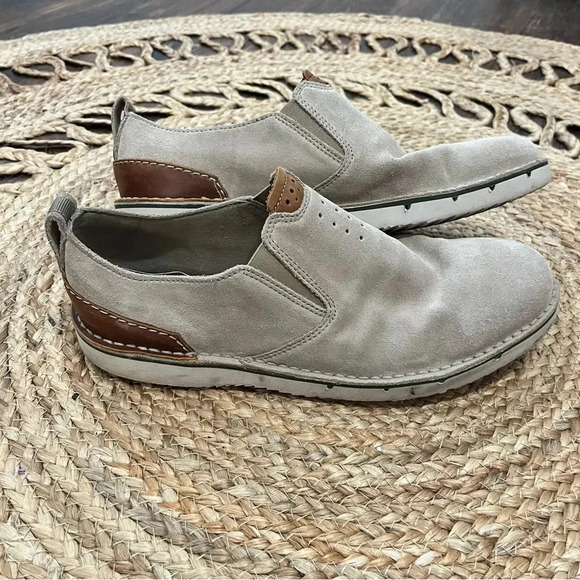 Clarks PA FOOTWEAR Asst Men Sand Suede Shoe - Size US 10 - Picture 1 of 5